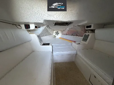 Lancha Tecnomarine (Símbolo 31)