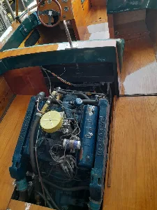 Clique para visualizar Skiboat Maxboat 19 em madeira com reversor - 1984