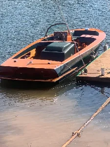 Clique para visualizar Skiboat Maxboat 19 em madeira com reversor - 1984