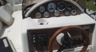 Clique para visualizar Lancha Regal 240 Open