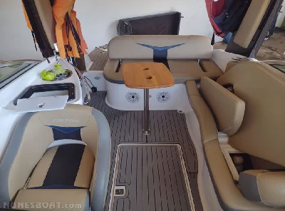 Triton 250 Open