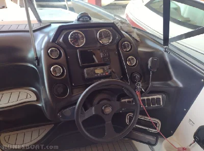 Triton 250 Open