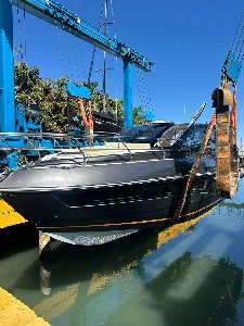 Real 42 Hardtop / Parelha de Popa Mercury 2026