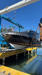 Clique para visualizar Barco Real 42 Hardtop /Motor de popa 300HP Dts
