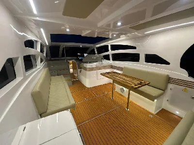 Clique para visualizar Barco Real 42 Hardtop /Motor de popa 300HP Dts