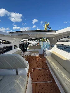 Clique para visualizar Barco Real 42 Hardtop /Motor de popa 300HP Dts