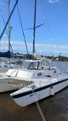 Clique para visualizar Trimarã Searunner 37