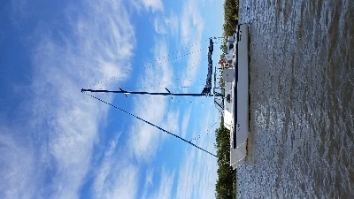 Clique para visualizar Trimarã Searunner 37