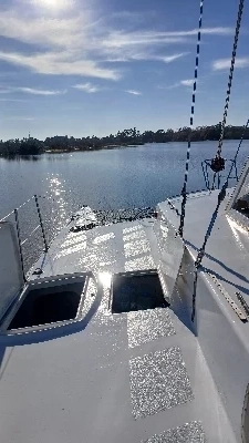 Trimarã Searunner 37