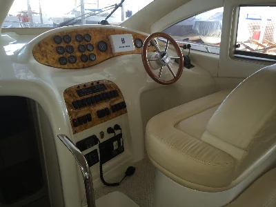 Clique para visualizar Intermarine 380 Full