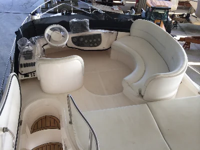 Clique para visualizar Intermarine 380 Full