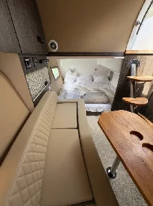 Triton 370