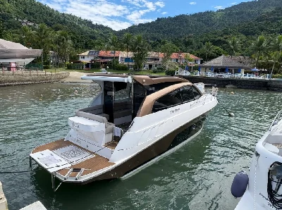 Triton 370