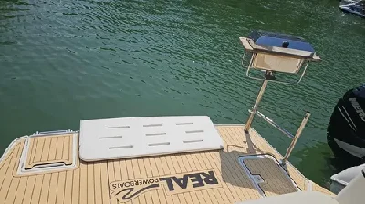 Clique para visualizar Beach Deck Plataforma de Popa para lanchas