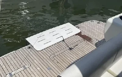 Clique para visualizar Beach Deck Plataforma de Popa para lanchas