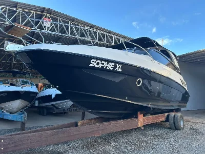 Triton 330