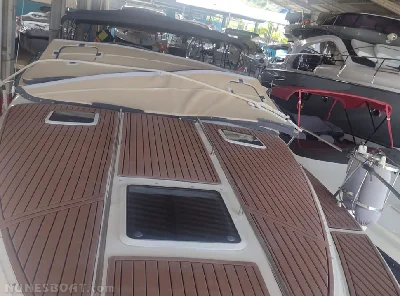 Clique para visualizar Sea Ray 300