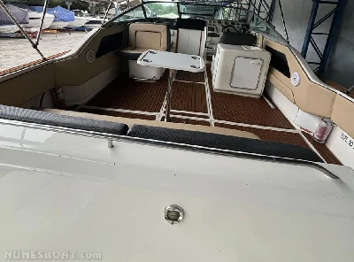 Clique para visualizar Sea Ray 300