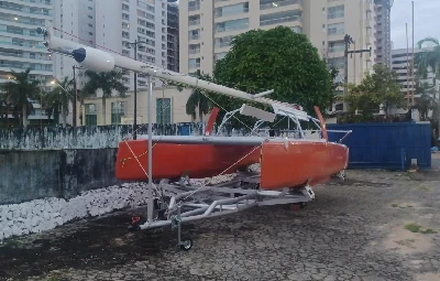Clique para visualizar Catamarã Bate Vento BV 21 sem cabine