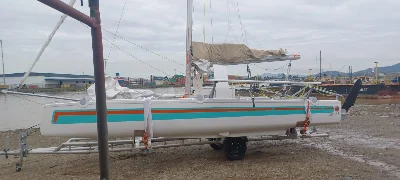 Clique para visualizar Catamarã Bate Vento BV 21 sem cabine