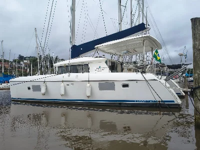 Clique para visualizar LAGOON 420
