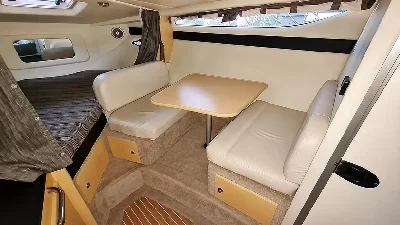 Clique para visualizar Lancha Bayliner 310 Completa + Mercruiser V8 8.2