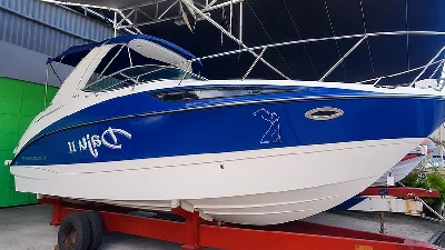 Clique para visualizar Lancha Bayliner 310 Completa + Mercruiser V8 8.2