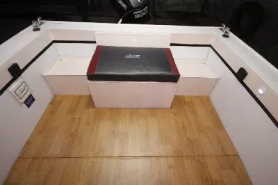 Clique para visualizar Ridden 30.6 com teto rígido