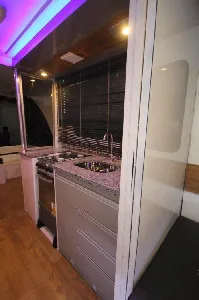 Clique para visualizar Ridden 30.6 com teto rígido