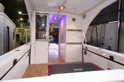 Clique para visualizar Ridden 30.6 com teto rígido