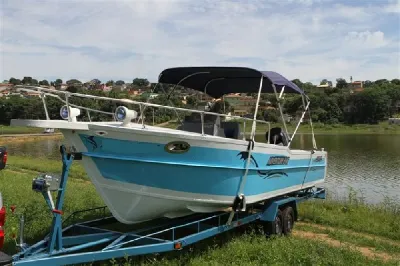 ADVENTURE 246 OPEN OU CABINADA