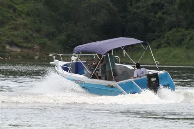 ADVENTURE 246 OPEN OU CABINADA