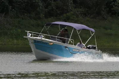 ADVENTURE 246 OPEN OU CABINADA